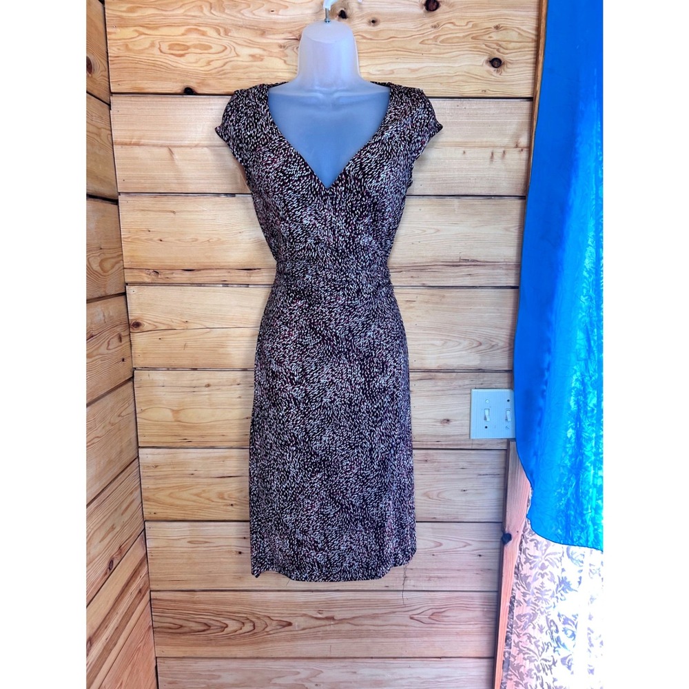 Le Chateau Burgundy Abstract V-Neck Cap Sleeve Sheath Dress Sz Small Made Canada